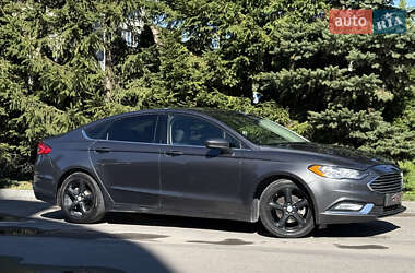 Седан Ford Fusion 2018 в 