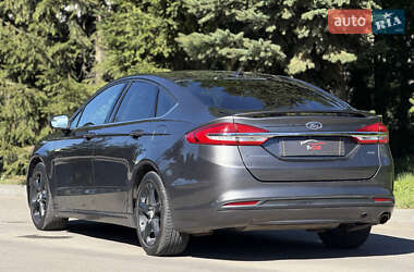 Седан Ford Fusion 2018 в 