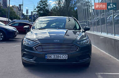 Седан Ford Fusion 2017 в 