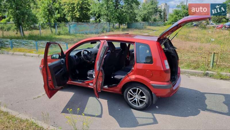 Хэтчбек Ford Fusion 2007 в Киеве