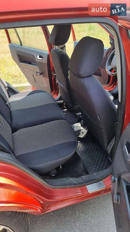 Хэтчбек Ford Fusion 2007 в Киеве