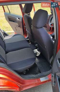Хетчбек Ford Fusion 2007 в 