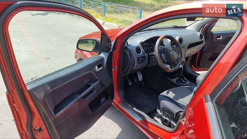 Хэтчбек Ford Fusion 2007 в Киеве