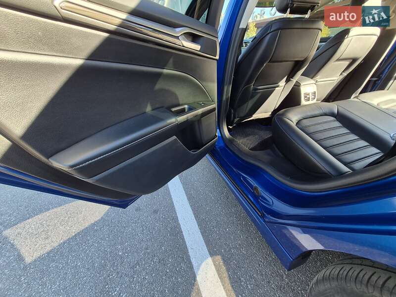 Седан Ford Fusion 2017 в Киеве
