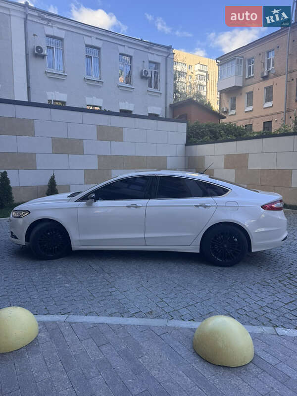 Седан Ford Fusion 2014 в Киеве