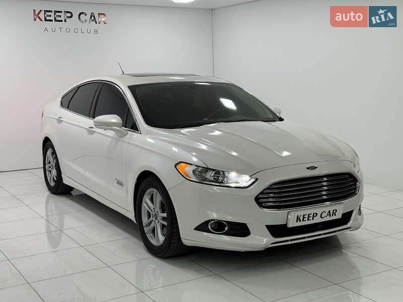 Седан Ford Fusion 2015 в Одесі