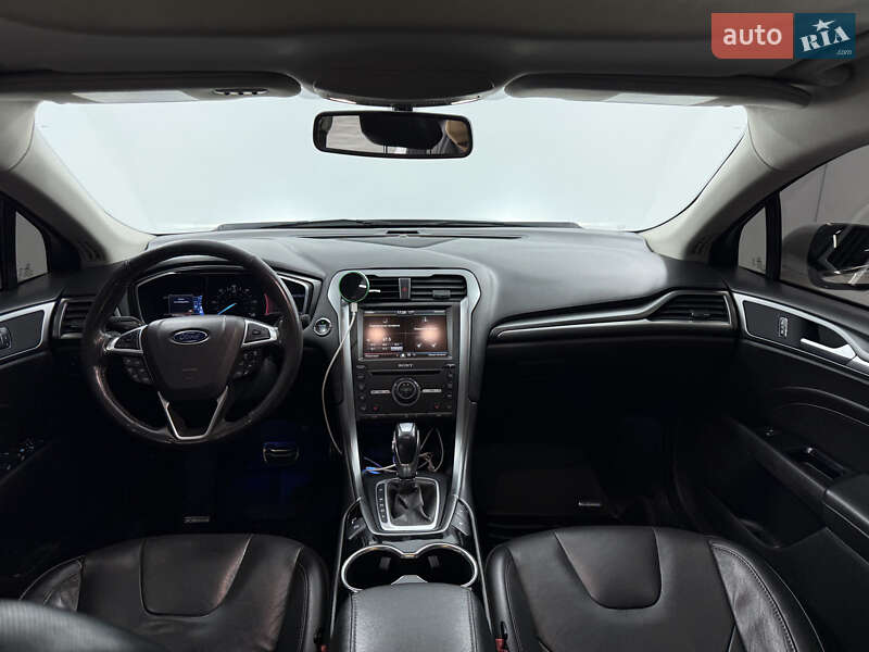 Седан Ford Fusion 2015 в Одесі