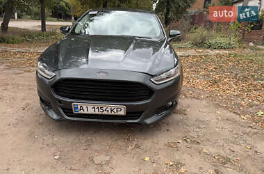 Седан Ford Fusion 2015 в 