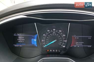 Седан Ford Fusion 2016 в 