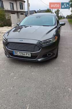 Седан Ford Fusion 2013 в 