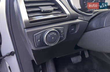 Седан Ford Fusion 2013 в 