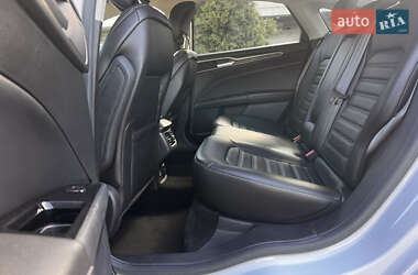 Седан Ford Fusion 2013 в 