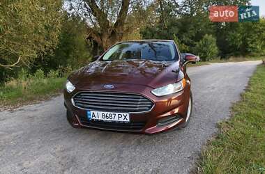 Седан Ford Fusion 2015 в 
