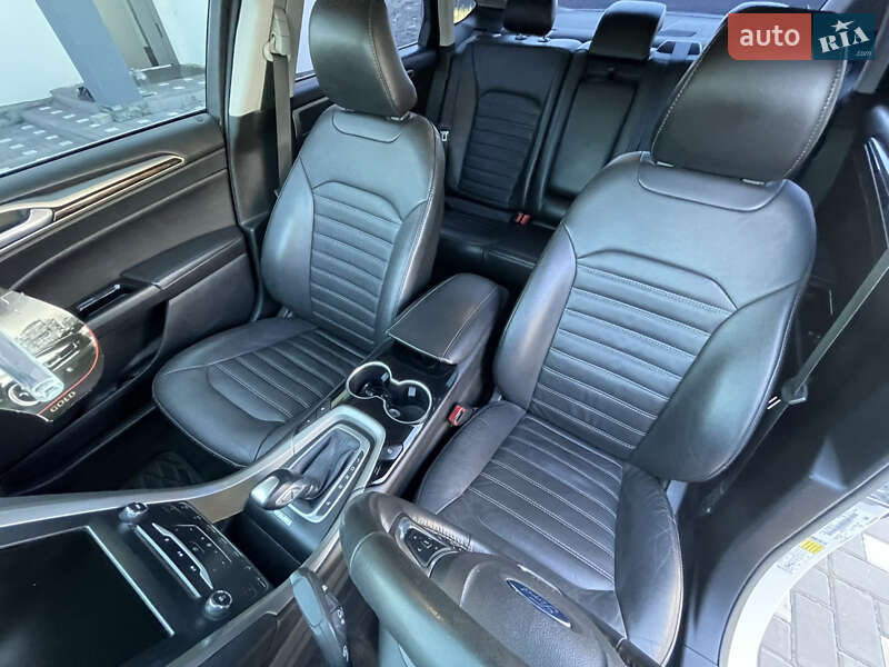 Седан Ford Fusion 2015 в Киеве