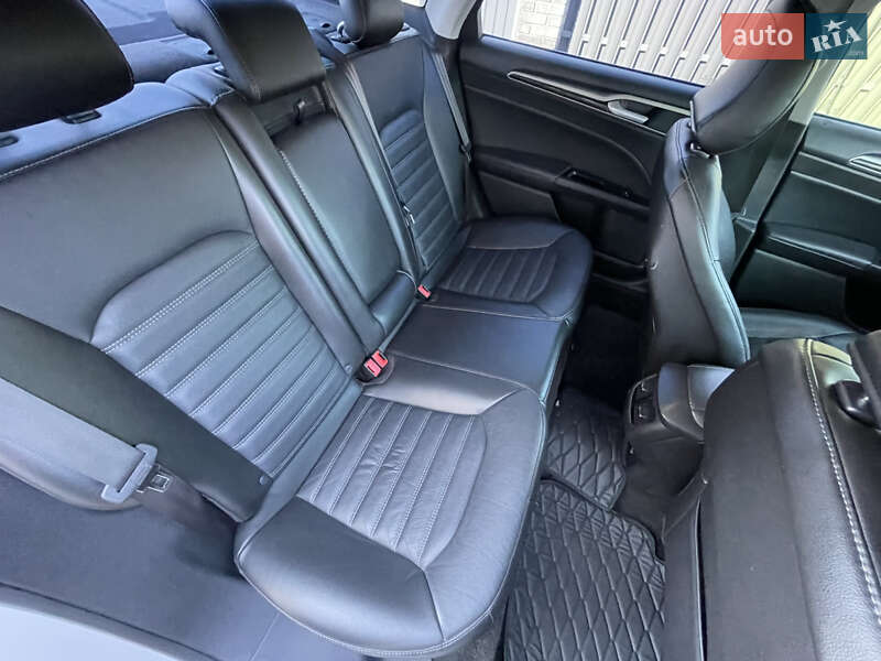 Седан Ford Fusion 2015 в Киеве