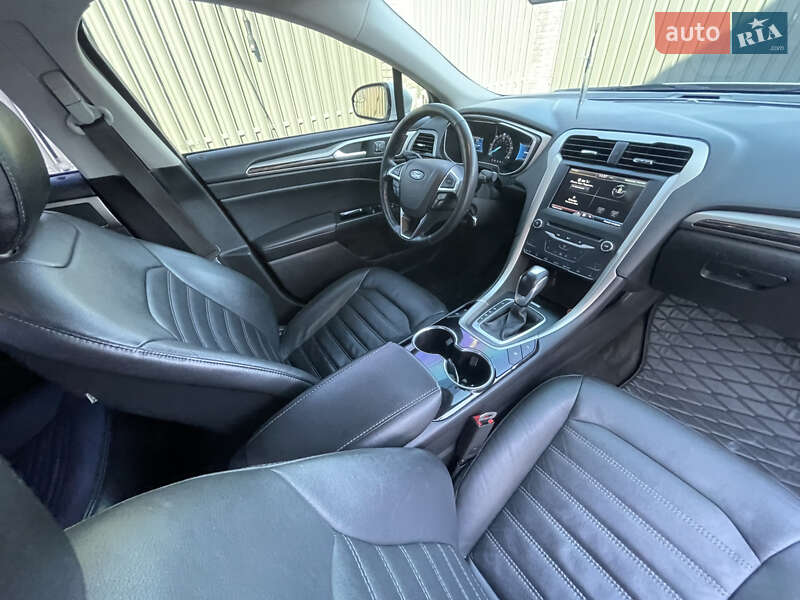 Седан Ford Fusion 2015 в Киеве