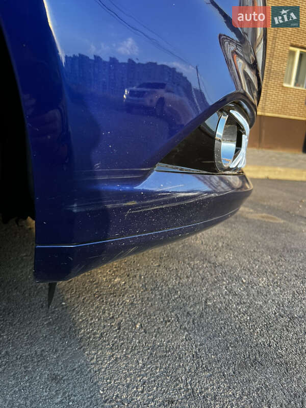 Седан Ford Fusion 2012 в Чернігові
