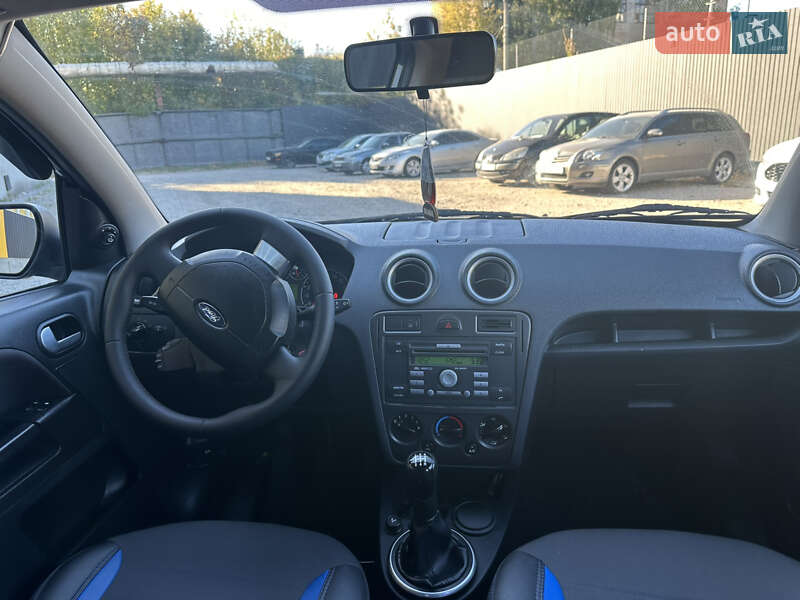 Хэтчбек Ford Fusion 2011 в Нежине