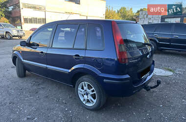 Хетчбек Ford Fusion 2003 в 