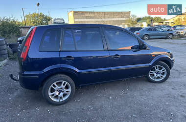 Хетчбек Ford Fusion 2003 в 