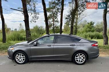 Седан Ford Fusion 2013 в 