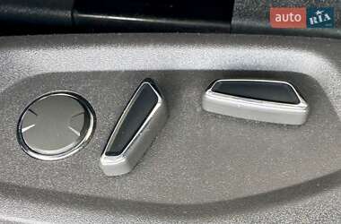 Седан Ford Fusion 2013 в 
