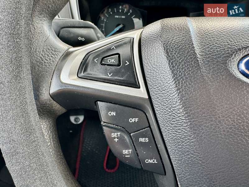 Седан Ford Fusion 2013 в Киеве