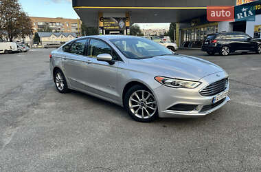 Седан Ford Fusion 2017 в 
