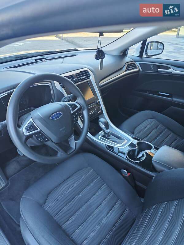 Седан Ford Fusion 2015 в Запоріжжі