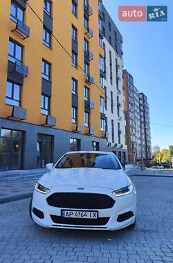 Седан Ford Fusion 2015 в Запоріжжі