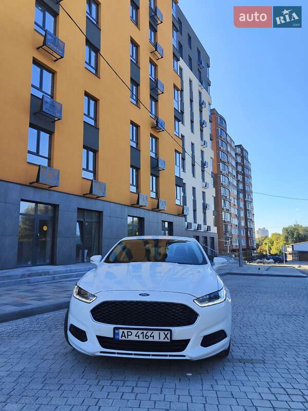 Ford Fusion 2015