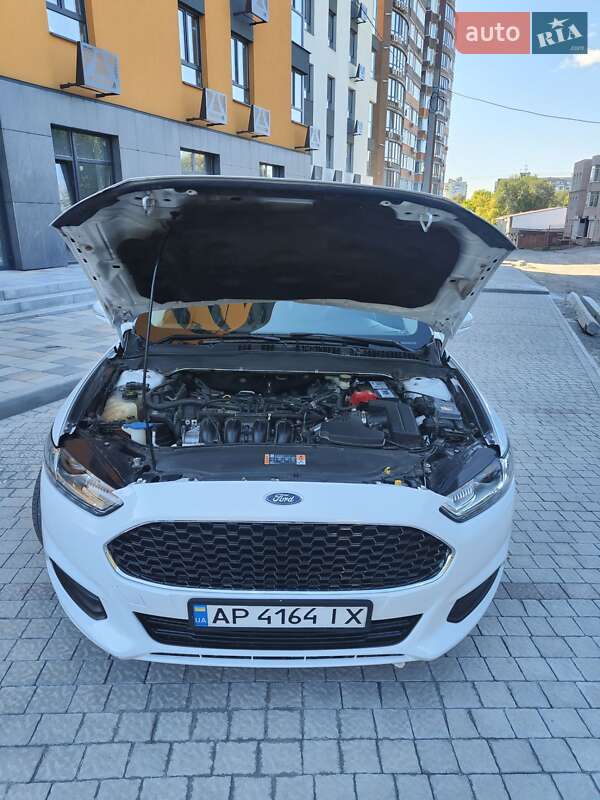 Седан Ford Fusion 2015 в Запоріжжі
