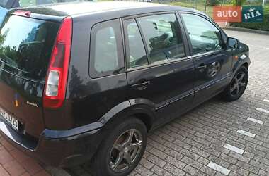 Хетчбек Ford Fusion 2011 в 