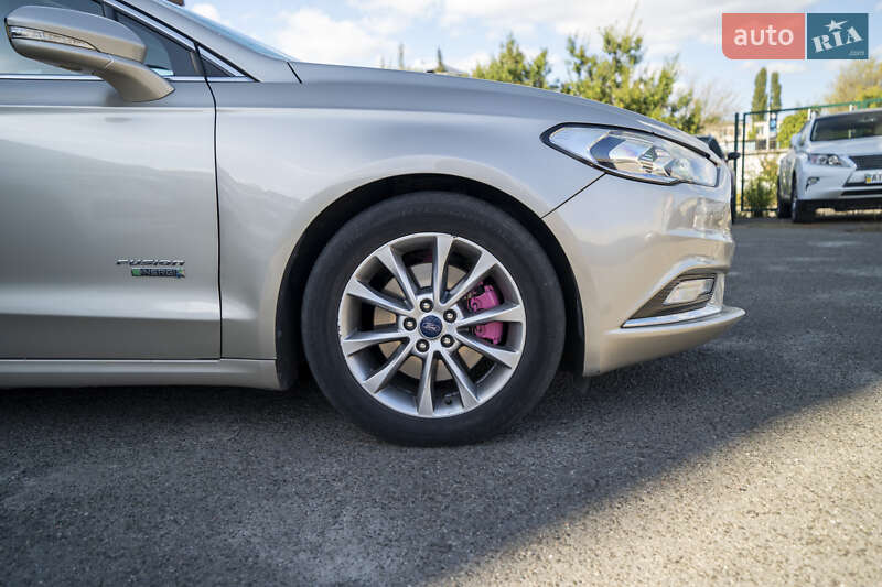 Седан Ford Fusion 2016 в Києві