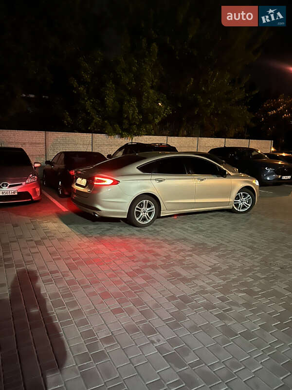 Седан Ford Fusion 2018 в Кременчуці