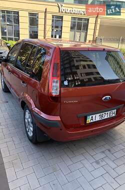 Хэтчбек Ford Fusion 2008 в 