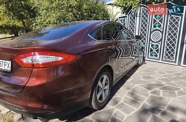 Седан Ford Fusion 2015 в 