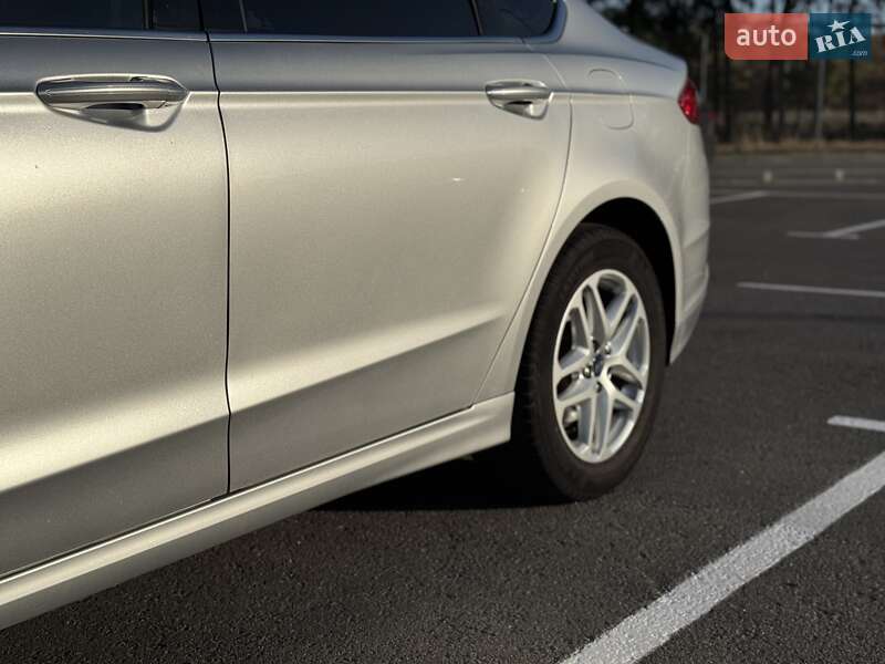 Седан Ford Fusion 2013 в Днепре