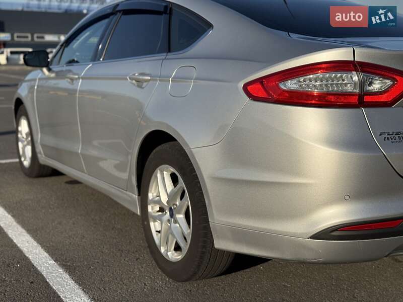 Седан Ford Fusion 2013 в Днепре