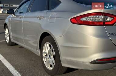 Седан Ford Fusion 2013 в 