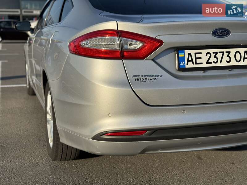 Седан Ford Fusion 2013 в Днепре