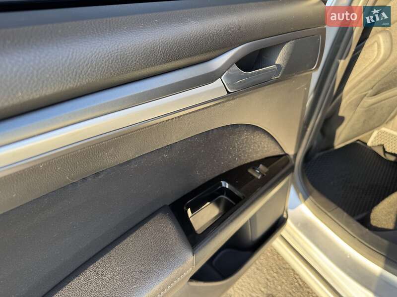 Седан Ford Fusion 2013 в Днепре
