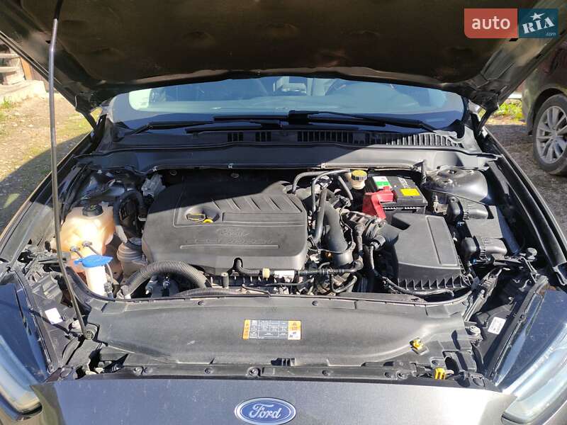 Седан Ford Fusion 2015 в Яремчі