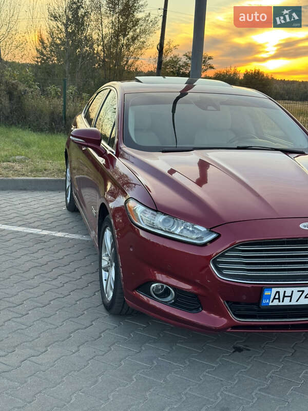 Седан Ford Fusion 2014 в Києві