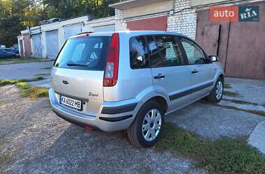 Хэтчбек Ford Fusion 2006 в 