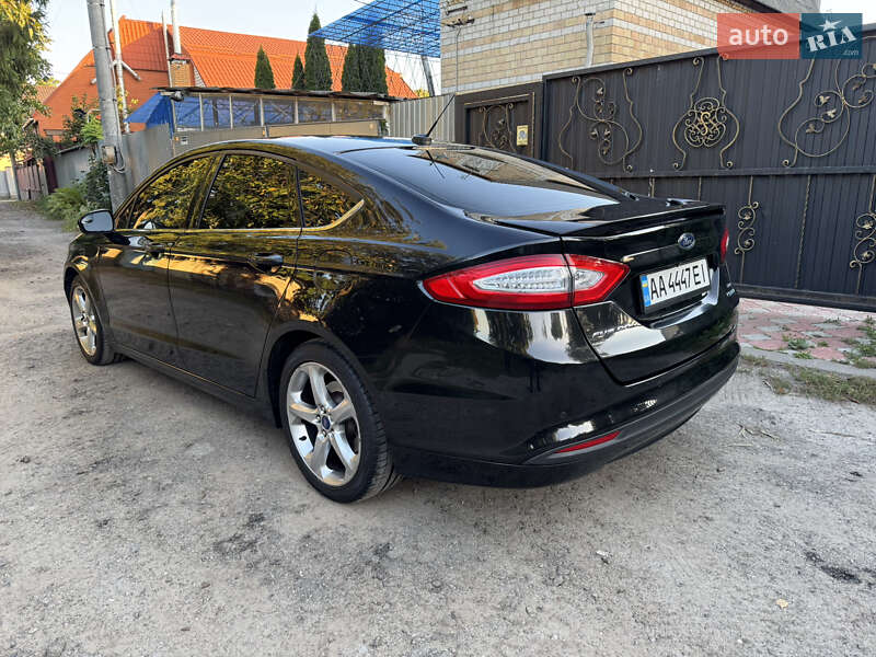 Седан Ford Fusion 2013 в Києві
