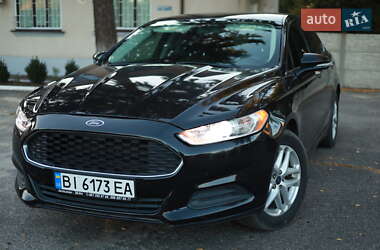 Седан Ford Fusion 2013 в Валках