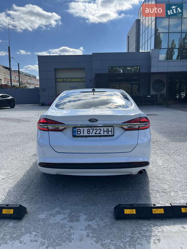 Седан Ford Fusion 2016 в Полтаві
