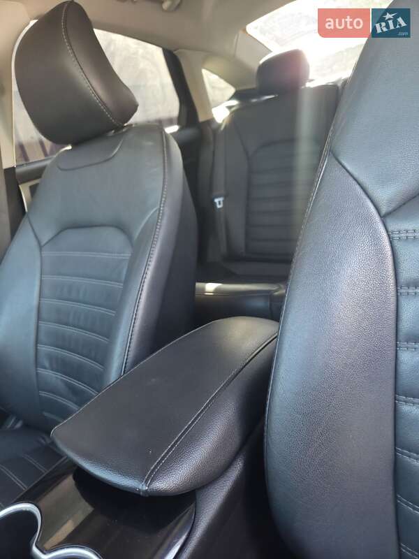 Седан Ford Fusion 2015 в Ивано-Франковске