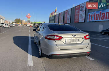Седан Ford Fusion 2014 в 